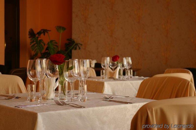 Centre Hotel Kaunas Restaurant photo